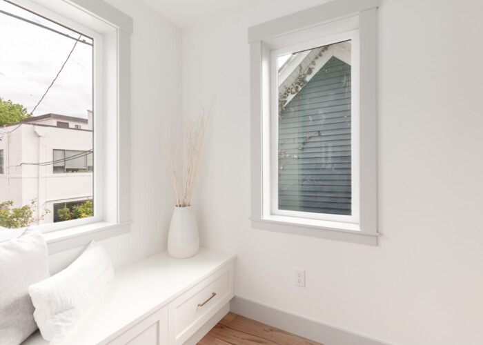 309 West 11th Avenue 2nd floor bench-19