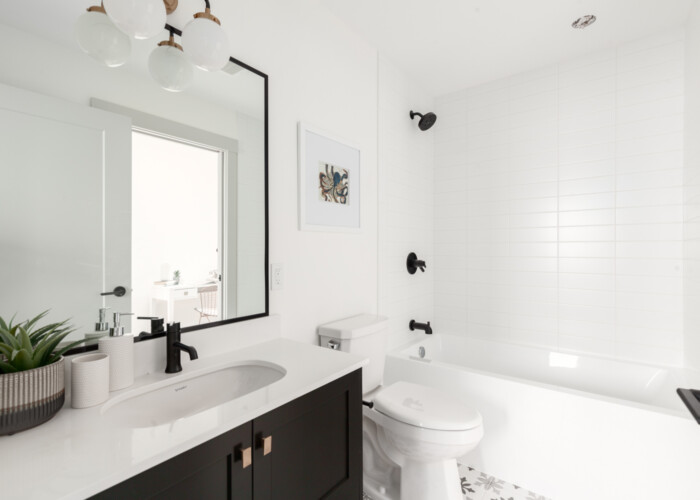 309-West-11th-Avenue-bath with black cabinet-25