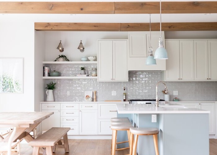 Square Foot Construction Port Moody custom home kitchen