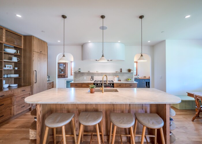 Summerland kitchen island with lights Summerland kitchen island with lights